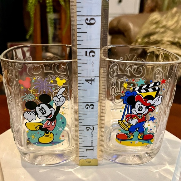 Pair of Vintage Walt Disney World Celebration Cups from 2000 - Picture 9 of 10